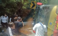 辽宁抚顺一漂流景区内大客车侧翻 当地警方：4名乘客死亡 排除司机酒驾毒驾