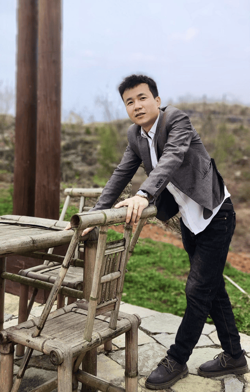 贵州新歌《故乡的姑娘》发行