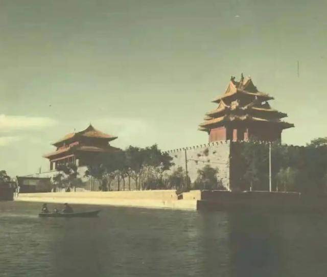 二十年前来过中国的老外，看到如今的中国：难怪美国比不过中国！