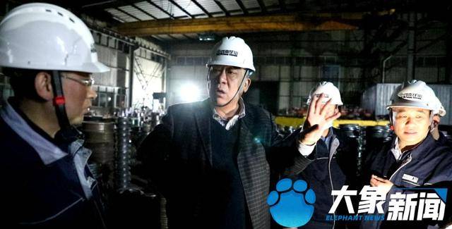 全网最爱发钱的河南老板崔培军：近七成利润分给员工，去年发了1.7亿元